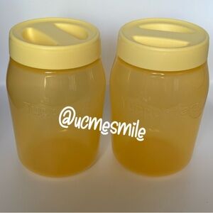 Tupperware Vanilla Universal Dry Goods Storage/Travel Beverage Jug Set